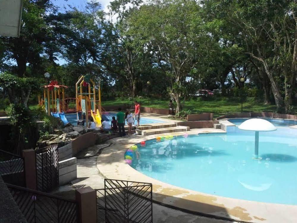 לוסנה Reddoorz Premium @ Ouan'S The Farm Resort מראה חיצוני תמונה
